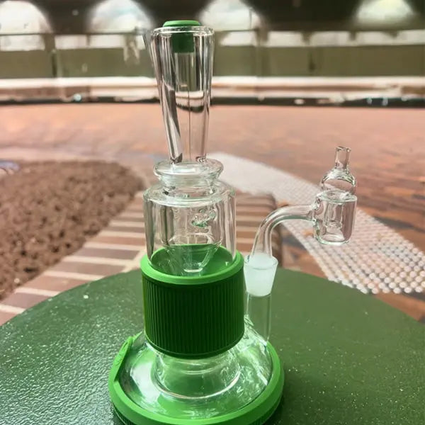 Glass dab rigs and complete dab kits for dabbing concentrates and oils