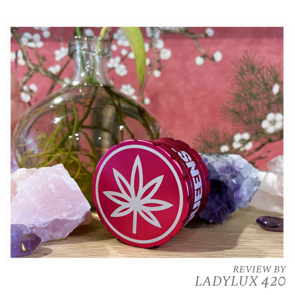 Cannabis Queens/Grinderoo Collaboration 4-Piece 2.5" Grinder - Magenta