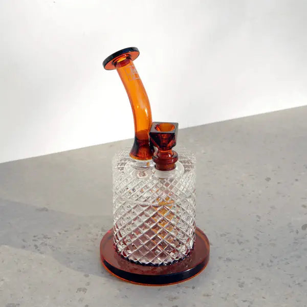 Jane West 20's Collection Bubbler – Elegant Glass Water Pipe for Smooth Smoking Experience - amber lifestyle
