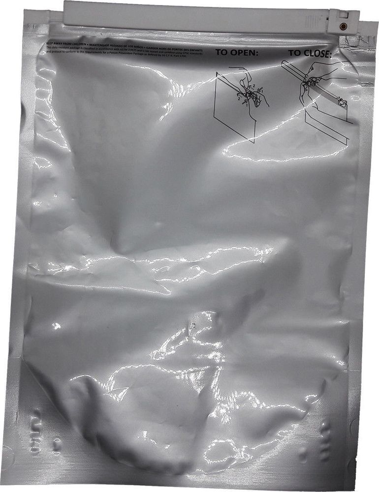 Stink Sack Secure Child Resistant Odour Proof Storage Bags 23 x 30cm, set of 5 large bags per pack, designed for safe and discreet cannabis storage.