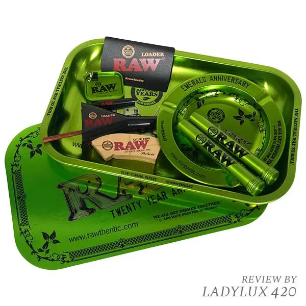 RAW 20th Anniversary Emerald Kit – limited edition smoker’s set with case and accessories