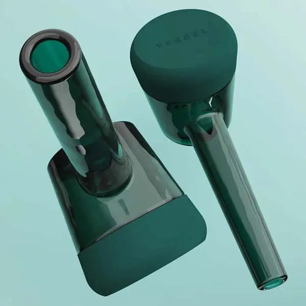 Vessel Forge Glass Hand Pipe – Premium Borosilicate Glass Smoking Pipe - emerald pair full