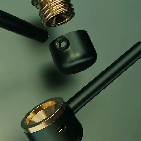 Vessel Pipe emerald – Premium Sleek Smoking Pipe with Modern Design - lifestyle 1
