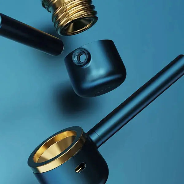 Vessel Pipe maritime – Premium Sleek Smoking Pipe with Modern Design - lifestyle 1